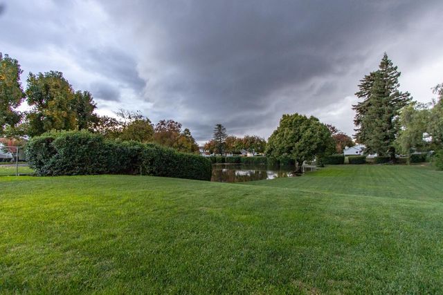 2249 Camborne Dr, Modesto, CA 95356