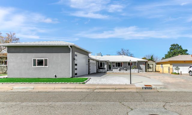 1413 Valencia Drive NE, Albuquerque, NM 87110
