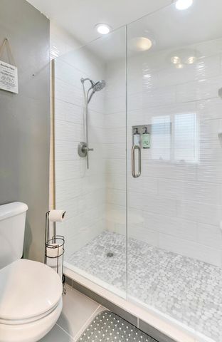 1413 Valencia Drive NE, Albuquerque, NM 87110
