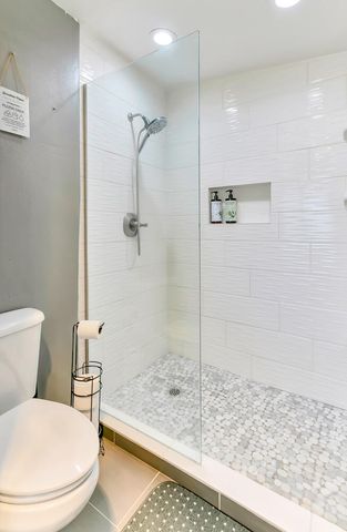 1413 Valencia Drive NE, Albuquerque, NM 87110