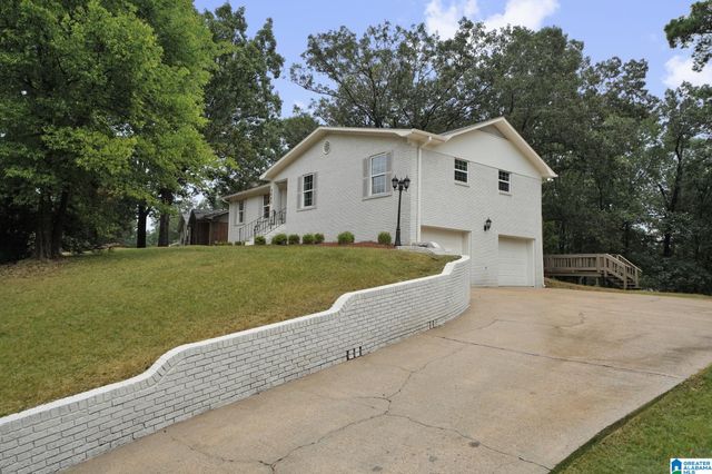 2005 VIRGINIA LANE, Bessemer, AL 35023