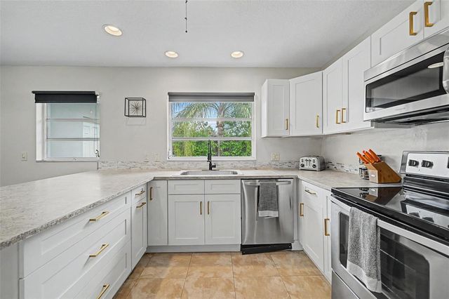 3606 W GRAY STREET, Tampa, FL 33609