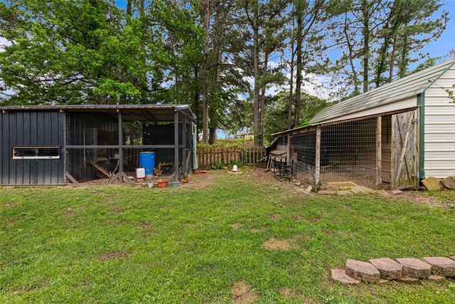 113 Dearing Creek Rd, Gladewater, TX 75647