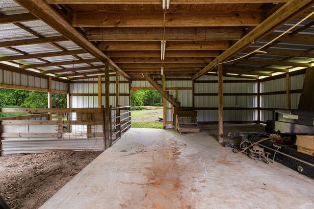 113 Dearing Creek Rd, Gladewater, TX 75647