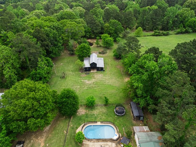 113 Dearing Creek Rd, Gladewater, TX 75647