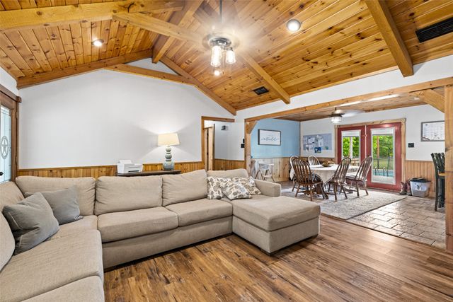 113 Dearing Creek Rd, Gladewater, TX 75647