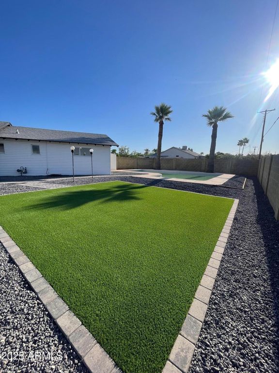 7637 E AKRON Street, Mesa, AZ 85207