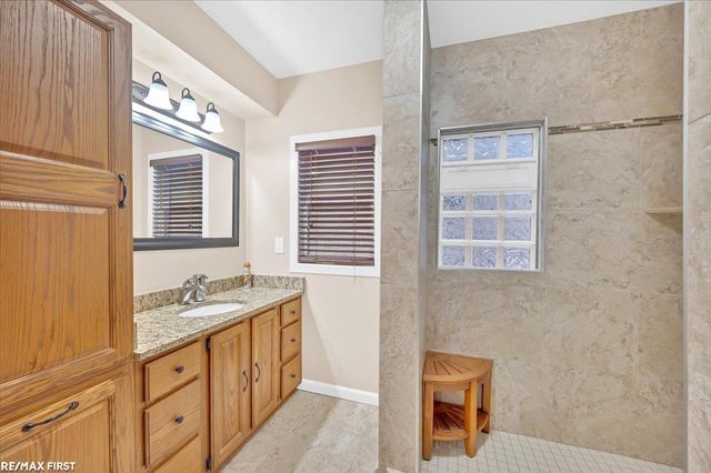 38750 Pineridge Street, Harrison Twp, MI 48045