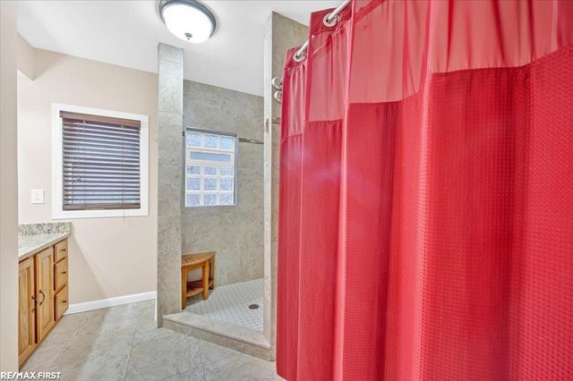 38750 Pineridge Street, Harrison Twp, MI 48045