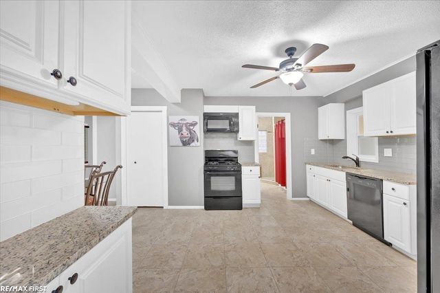 38750 Pineridge Street, Harrison Twp, MI 48045