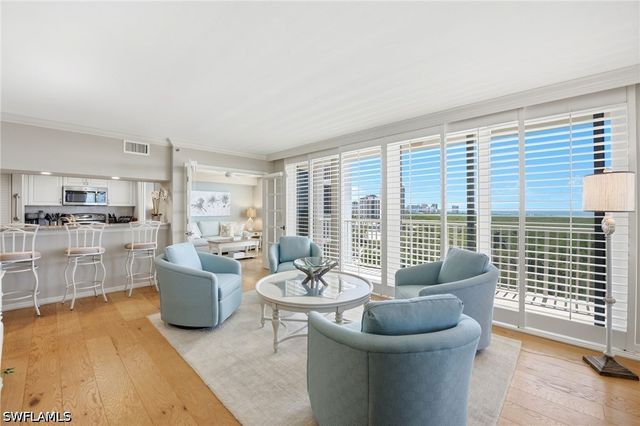 6361 Pelican Bay BLVD 802, Naples, FL 34108