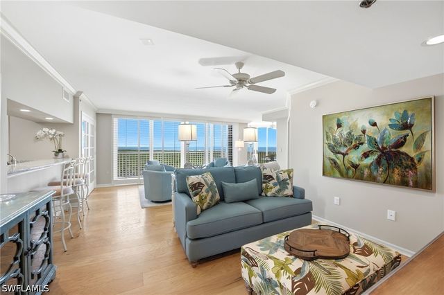 6361 Pelican Bay BLVD 802, Naples, FL 34108