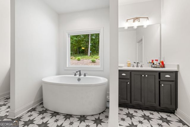 373 McIntosh Road, Clarkesville, GA 30523