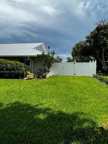 3324 Lakeview Blvd, Delray Beach, FL 33445