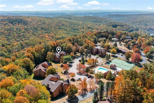 2305 Swiss Mountain Dr, Seven Springs Resort, PA 15622