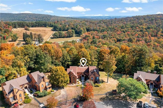 2305 Swiss Mountain Dr, Seven Springs Resort, PA 15622