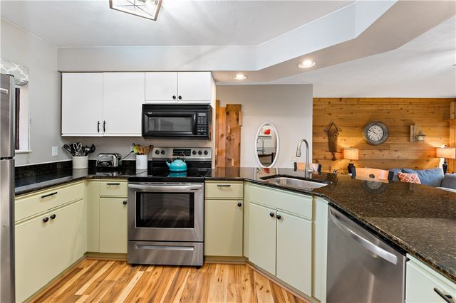 2305 Swiss Mountain Dr, Seven Springs Resort, PA 15622