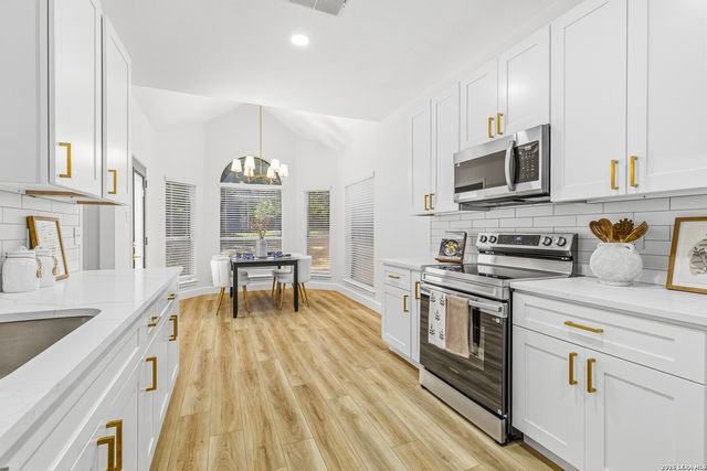 706 Arch Stone, San Antonio, TX 78258