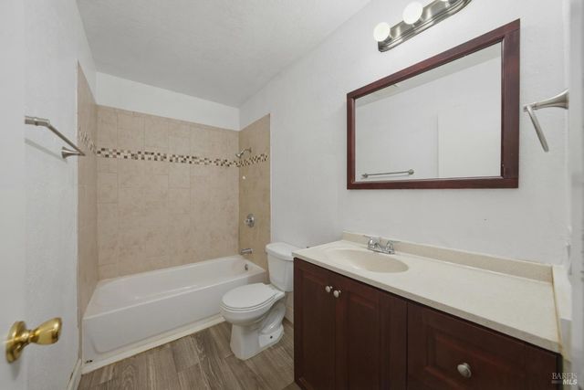 345 Avenue A, Lakeport, CA 95453