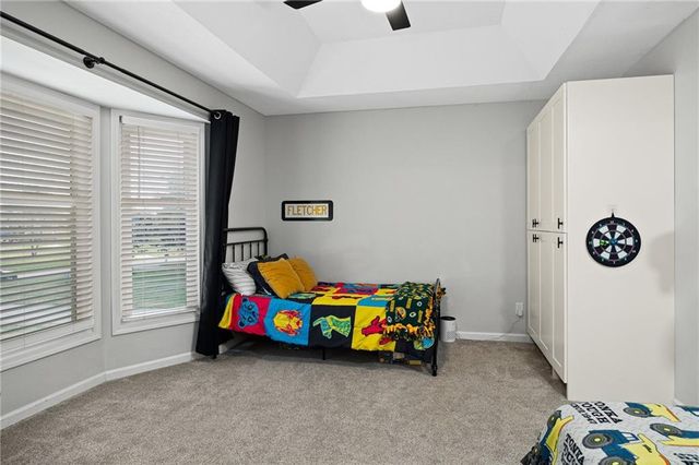 5900 Palomino Drive, St Joseph, MO 64505