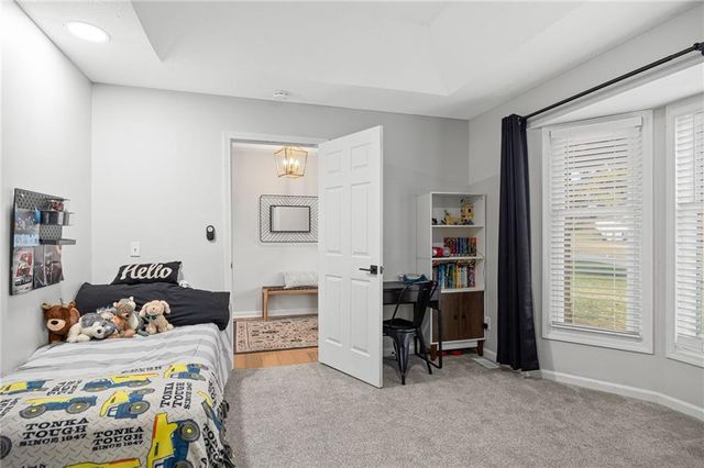 5900 Palomino Drive, St Joseph, MO 64505