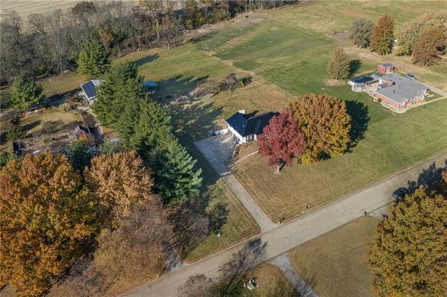 5900 Palomino Drive, St Joseph, MO 64505