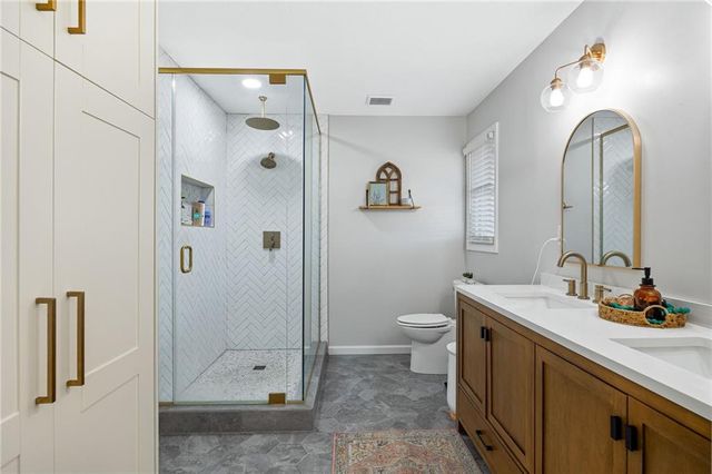 5900 Palomino Drive, St Joseph, MO 64505