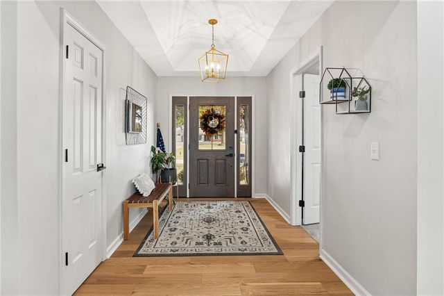 5900 Palomino Drive, St Joseph, MO 64505