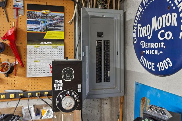 5900 Palomino Drive, St Joseph, MO 64505