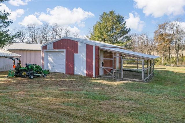 5900 Palomino Drive, St Joseph, MO 64505