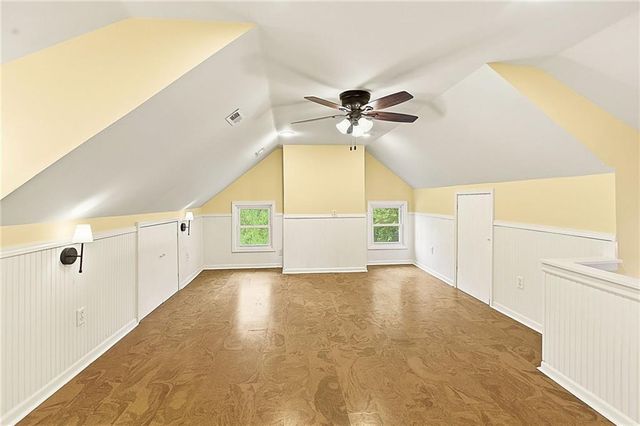 3925 Manheim Road, Kansas City, MO 64110