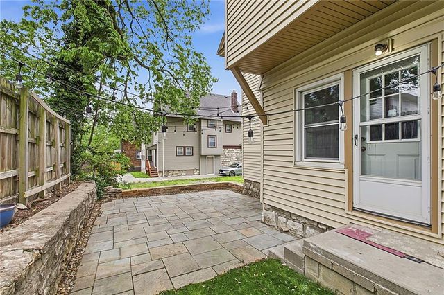 3925 Manheim Road, Kansas City, MO 64110