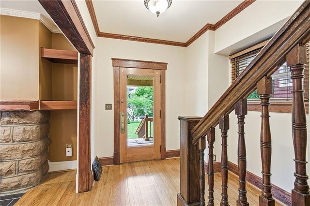 3925 Manheim Road, Kansas City, MO 64110