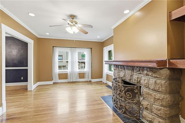 3925 Manheim Road, Kansas City, MO 64110