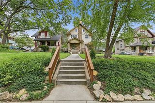 3925 Manheim Road, Kansas City, MO 64110