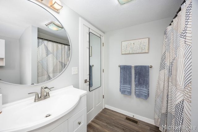 1204 Witham Road, Muskegon, MI 49445