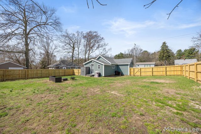 1204 Witham Road, Muskegon, MI 49445