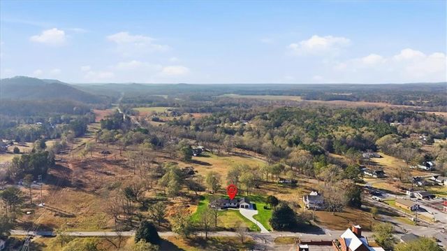 32 Church Street, Taylorsville, GA 30178