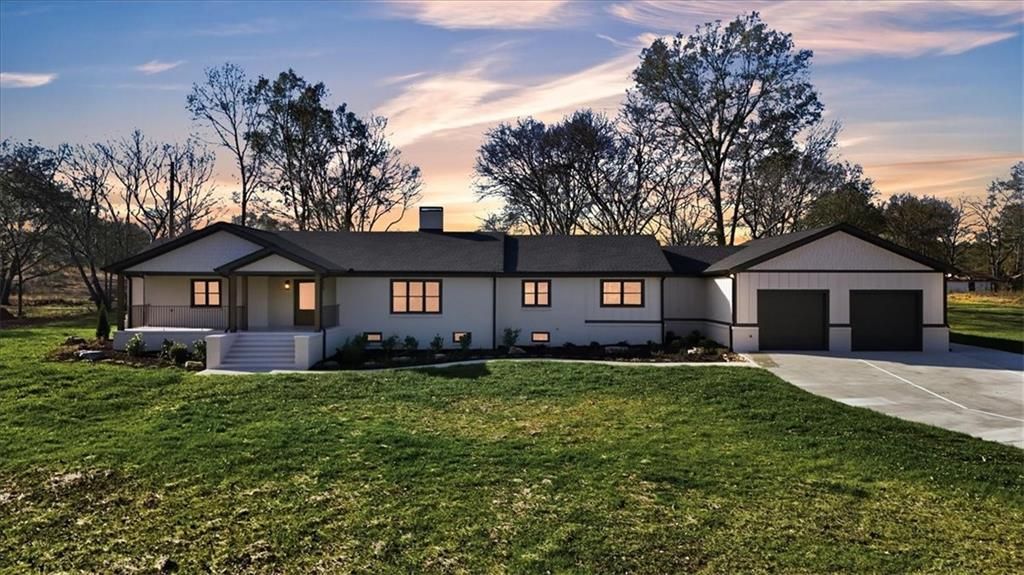32 Church Street, Taylorsville, GA 30178