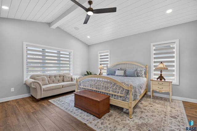 5504 SE Morningside Cir Circle, Sioux Falls, SD 57110