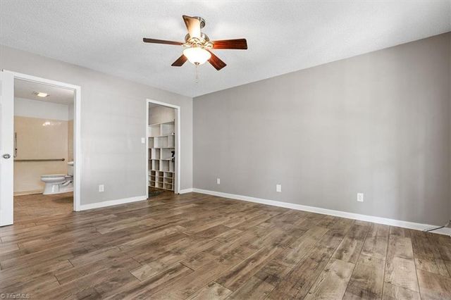 2045 Ardmore Village Lane, Winston-salem, NC 27127