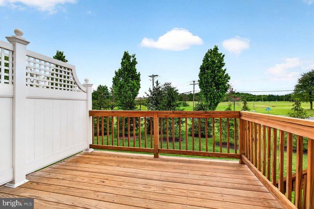 4 BRAEBURN DR, Skillman, NJ 08558