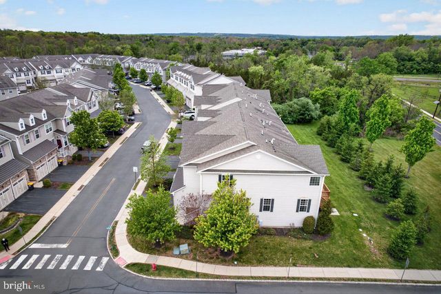 4 BRAEBURN DR, Skillman, NJ 08558