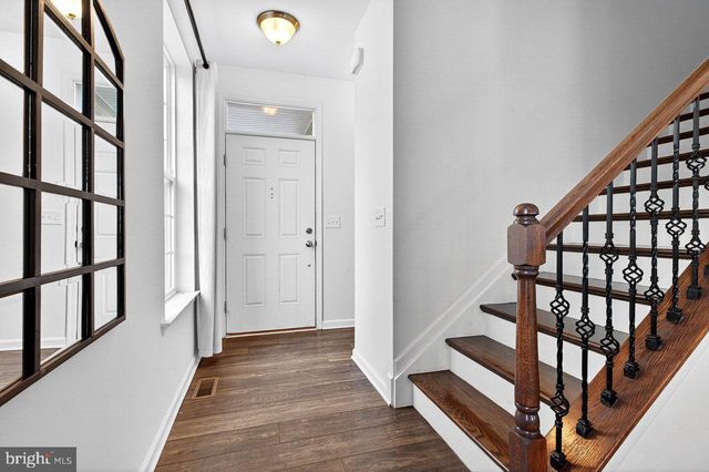 4 BRAEBURN DR, Skillman, NJ 08558