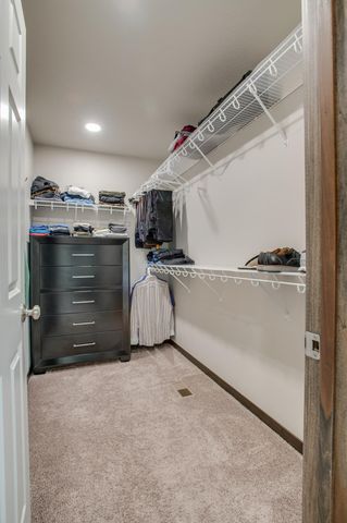 601 27th Avenue W, West Fargo, ND 58078