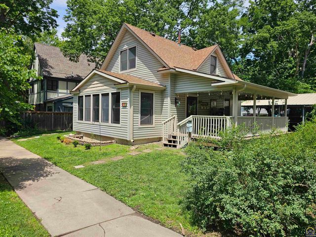 1912 SW 15th ST, Topeka, KS 66604