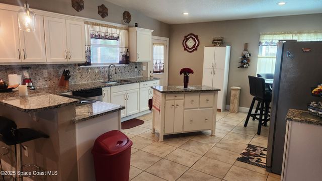 290 SE District Street SE, 12, Palm Bay, FL 32909