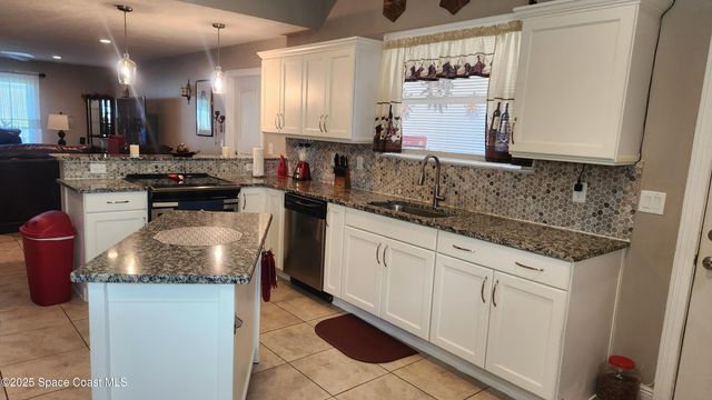 290 SE District Street SE, 12, Palm Bay, FL 32909