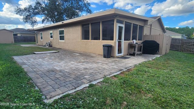 290 SE District Street SE, 12, Palm Bay, FL 32909