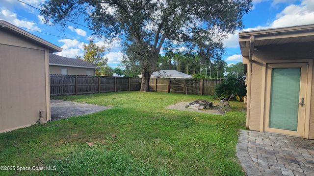 290 SE District Street SE, 12, Palm Bay, FL 32909
